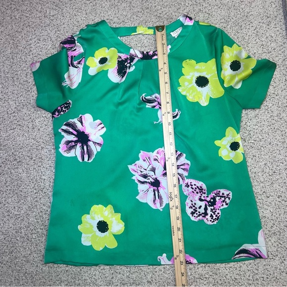 J Crew  Printed Cutaway Top Retro Punk Floral size S Green Boho Cut Out Back - Picture 6 of 10